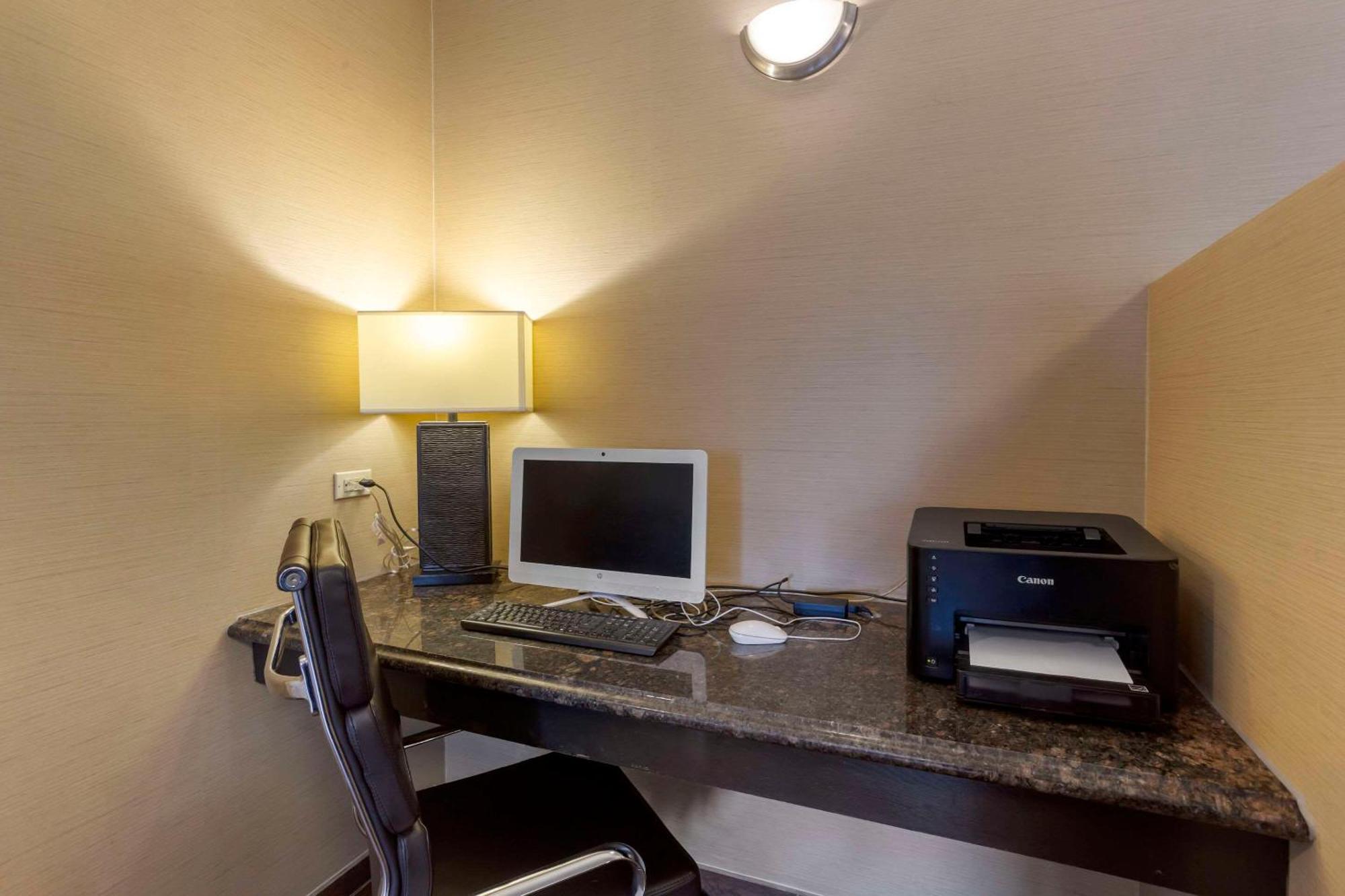 Comfort Inn Hobart-Merrillville I-65 Dış mekan fotoğraf